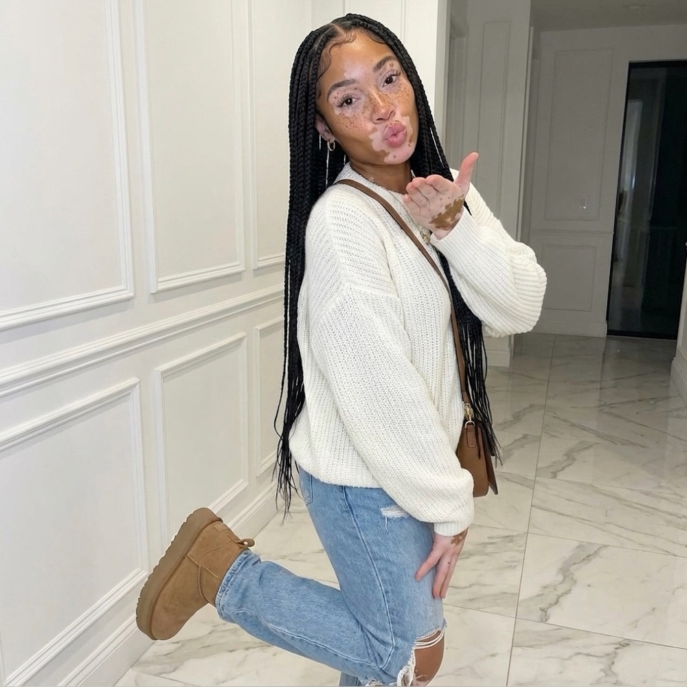 13x7 Hd lace front closure Knotless box braided wig w/ baby hair